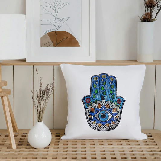 Modern and personalized cushion to decorate any space (Hamsa)
