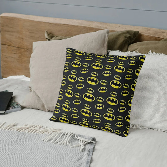Modern and personalized cushion to decorate any space (Batman)