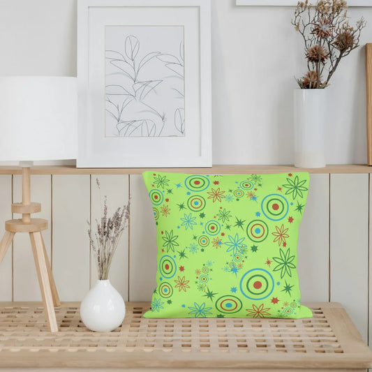 Modern and personalized cushion to decorate any space (Flowers)