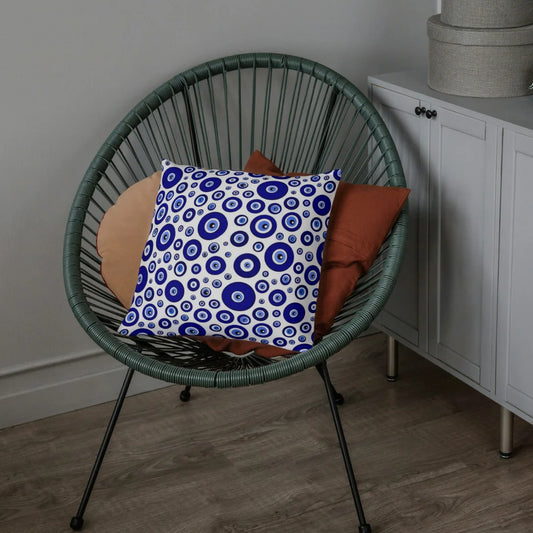 Modern and personalized cushion to decorate any space (Turkish eye)